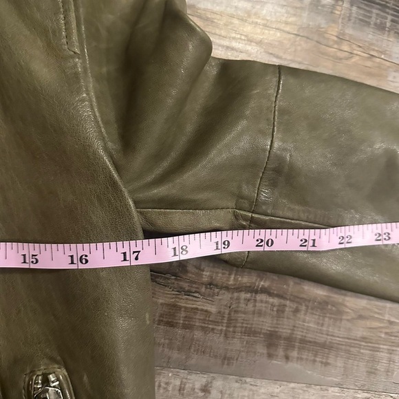NWT Walter Baker Olive Green 100% Leather Motorcycle Jacket Size XS MSRP $700 - Picture 5 of 7
